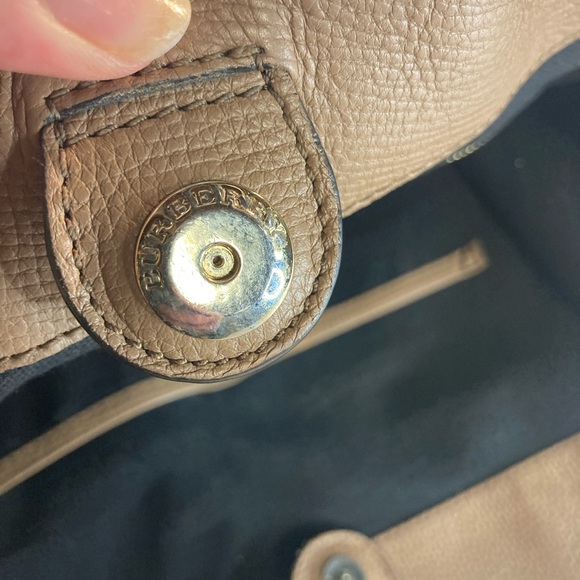 Burberry Authentic Tote Small Canter Leather Tan Handbag Itcf-10sca Italy. - Picture 8 of 13